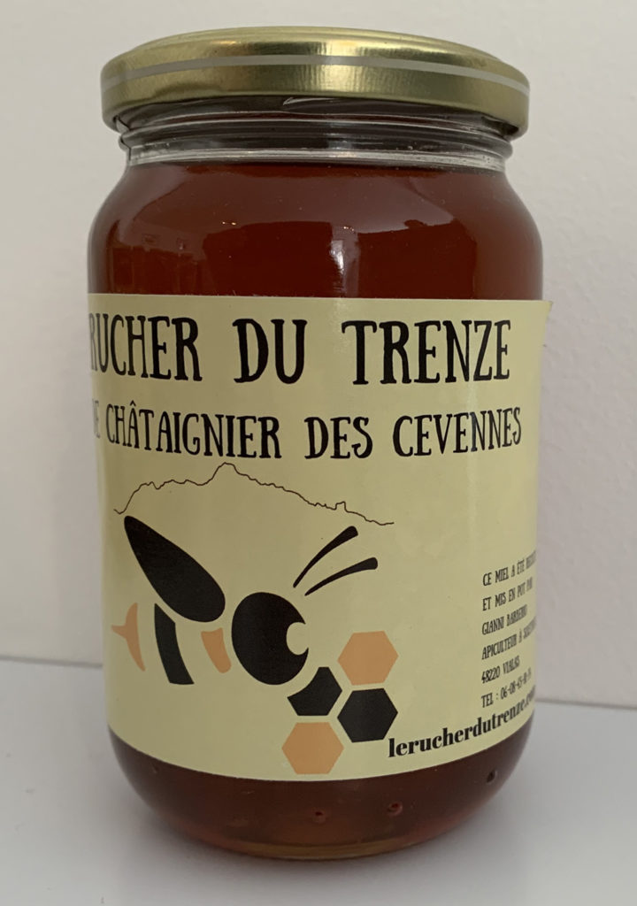 Miel de châtaignier, le rucher du trenze du miel produit en Cévennes (lozere)